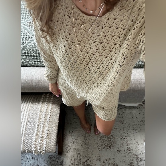 New✨Gorgeous ANTHRO KNIT SHORT SET - Picture 7 of 10